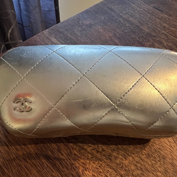 Chanel Sunglasses - Picture 3 of 6